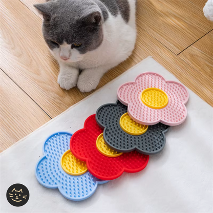 Cat Flower Slow-Feeder Licking Mat Silicone